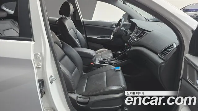 Hyundai Tucson 2017 — фото 10