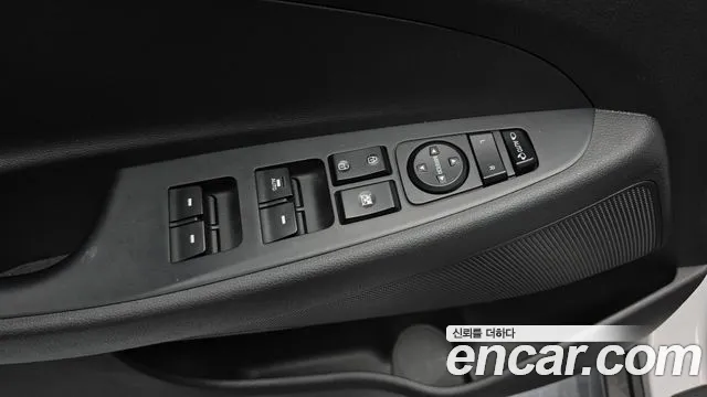 Hyundai Tucson 2017 — фото 16