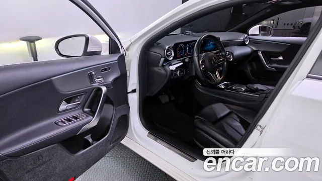 Mercedes-Benz A-Class 2021 — фото 9