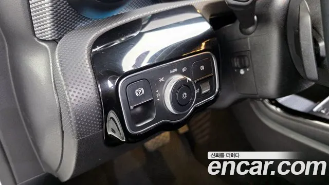 Mercedes-Benz A-Class 2021 — фото 16