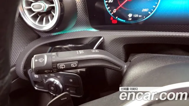 Mercedes-Benz A-Class 2021 — фото 18