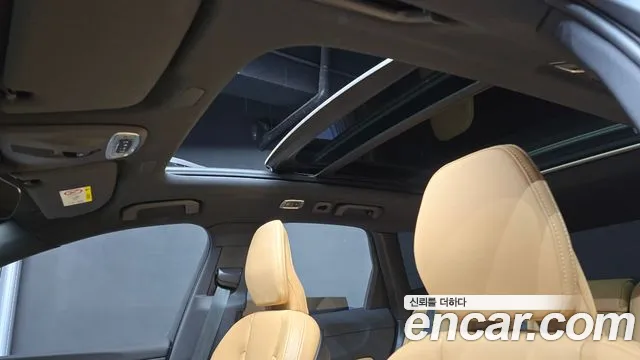 Volvo XC60 2021 — фото 19