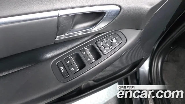Hyundai Sonata 2020 — фото 18