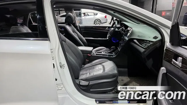 Hyundai Sonata 2016 — фото 10