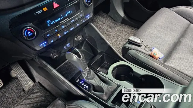 Hyundai Tucson 2017 — фото 9