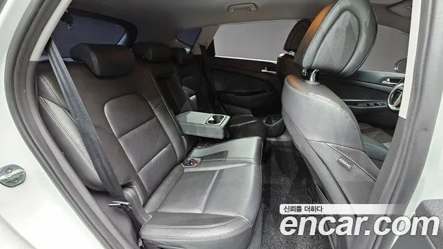 Hyundai Tucson 2017 — фото 19