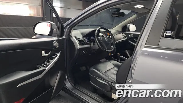 KG_Mobility_Ssangyong KORANDO 2016 — фото 10
