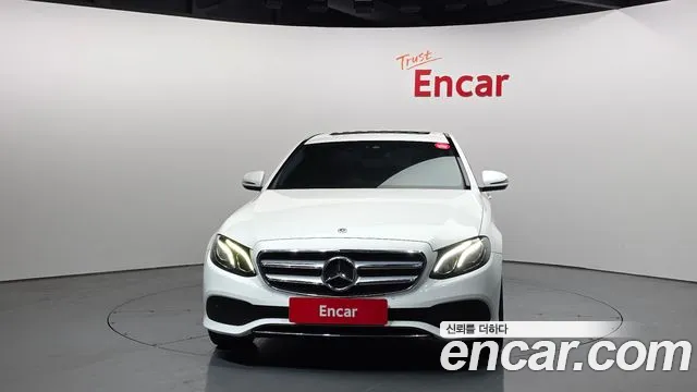 Mercedes-Benz E-Class 2019 — фото 3