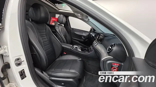 Mercedes-Benz E-Class 2019 — фото 10