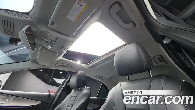 Mercedes-Benz E-Class 2019 — фото 11