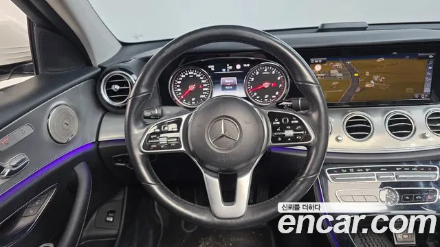 Mercedes-Benz E-Class 2019 — фото 14