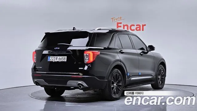 Ford Explorer 2020 — фото 2