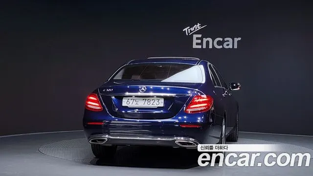 Mercedes-Benz E-Class 2019 — фото 4