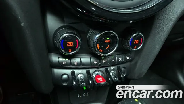 Mini Cooper 2015 — фото 16