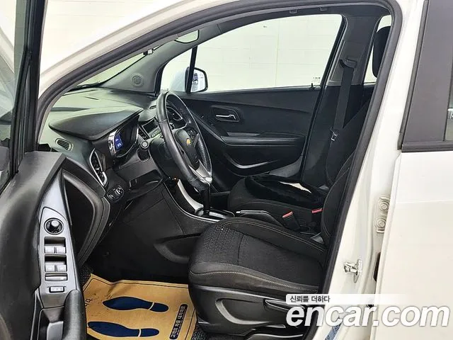 Chevrolet Korea Trax 2017 — фото 13