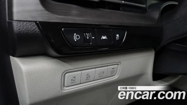 Kia Canival 2021 — фото 11