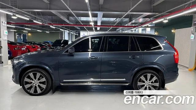 Volvo XC90 2022 — фото 4