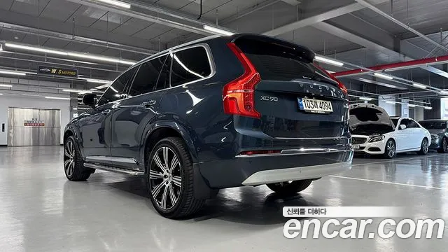 Volvo XC90 2022 — фото 6