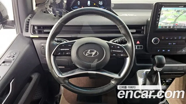 Hyundai Staria 2022 — фото 13