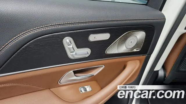 Mercedes-Benz GLE-Class 2024 — фото 16