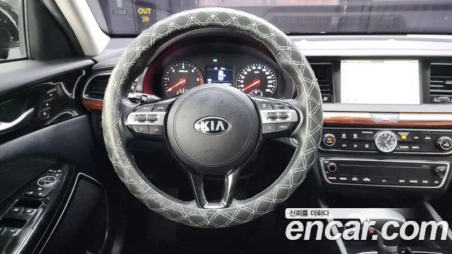 Kia K7 2016 — фото 13