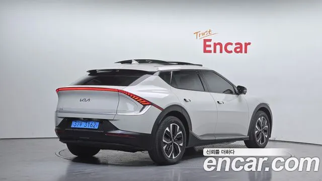 Kia EV6 2022 — фото 2