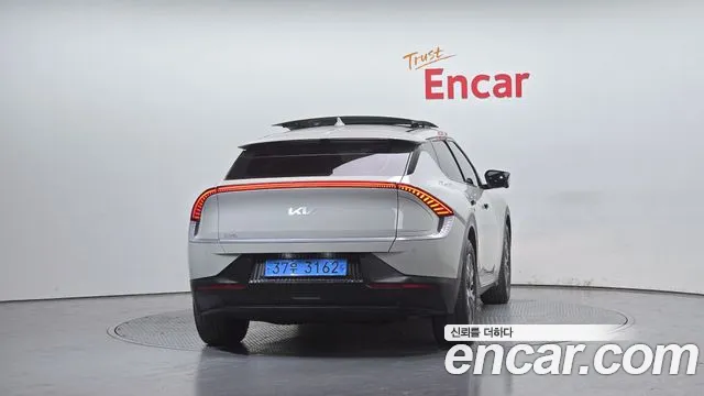 Kia EV6 2022 — фото 4