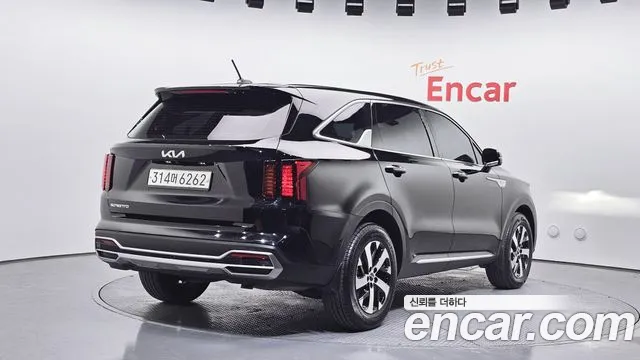 Kia Sorento 2023 — фото 2