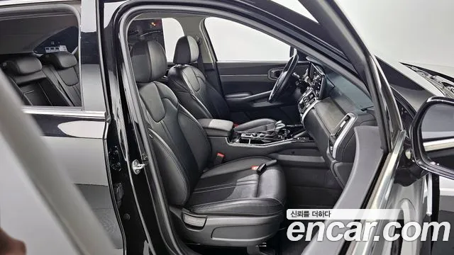 Kia Sorento 2023 — фото 12