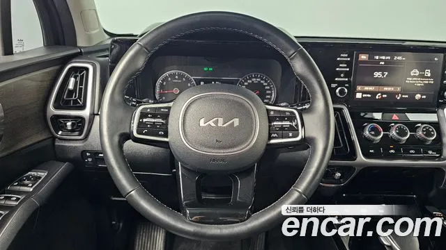 Kia Sorento 2023 — фото 16