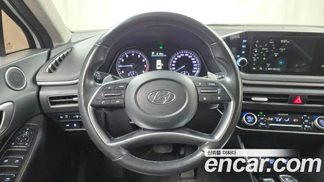 Hyundai Sonata 2022 — фото 13