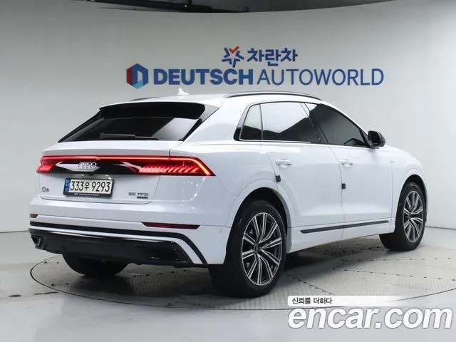 Audi Q8 2021 — фото 2