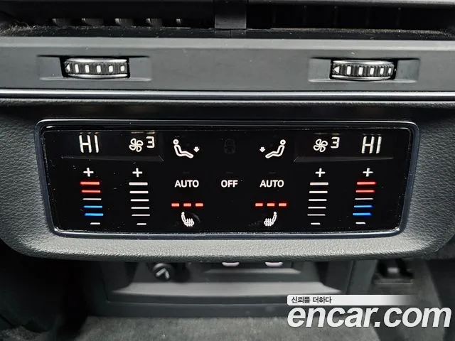 Audi Q8 2021 — фото 16