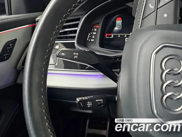 Audi Q8 2021 — фото 18