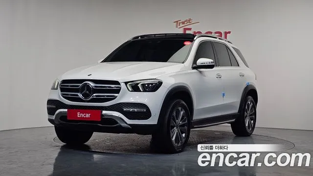 Mercedes-Benz GLE-Class 2022 — фото 1