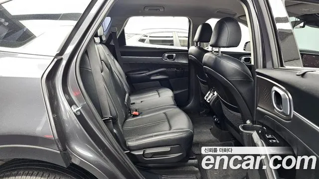 Kia Sorento 2021 — фото 12