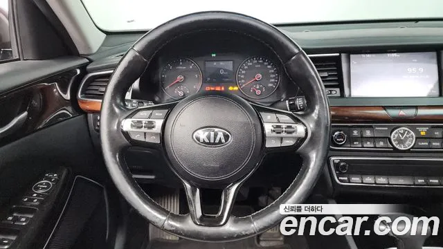 Kia K7 2016 — фото 13