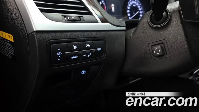 Hyundai Genesis 2016 — фото 14