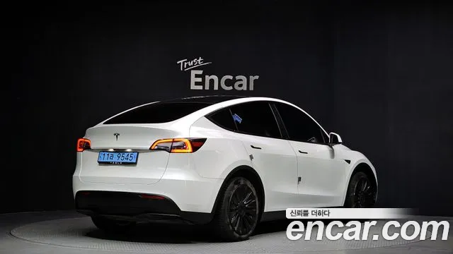 Tesla Model Y 2021 — фото 2
