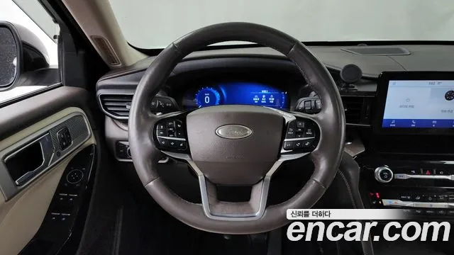 Ford Explorer 2022 — фото 13