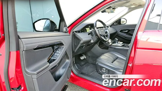 Land Rover Range Rover Evoque 2022 — фото 11