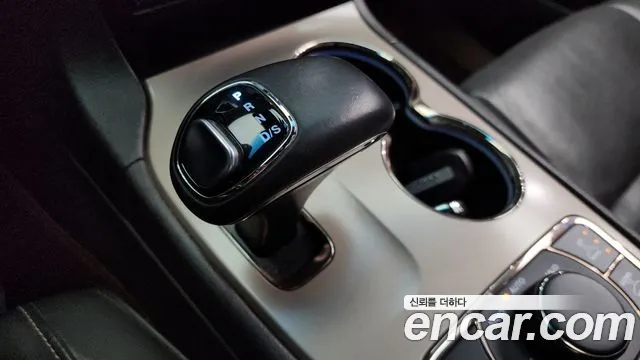 Jeep Cherokee 2015 — фото 9