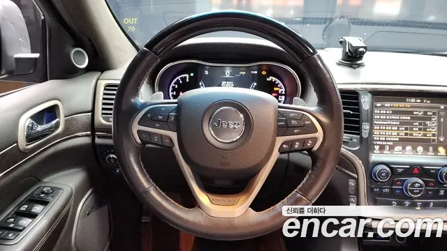 Jeep Cherokee 2015 — фото 13