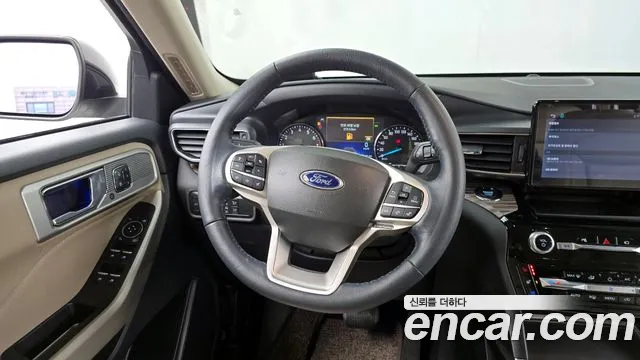 Ford Explorer 2022 — фото 13