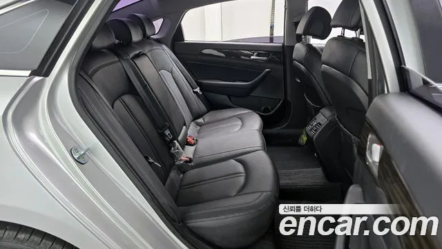 Hyundai Sonata 2015 — фото 12