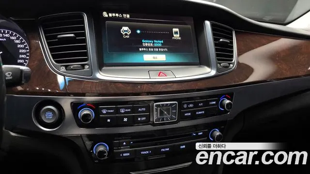 Hyundai Equus 2015 — фото 14