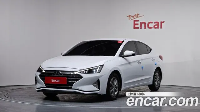 Hyundai AVANTE 2020 — фото 1