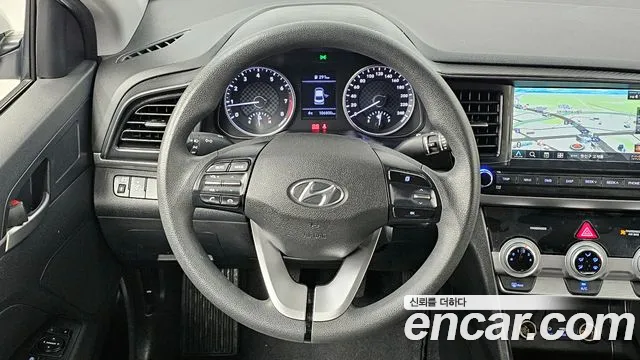 Hyundai AVANTE 2020 — фото 13