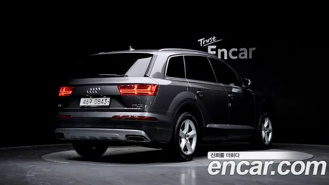 Audi Q7 2016 — фото 2