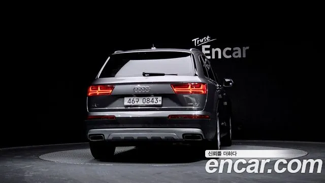 Audi Q7 2016 — фото 4